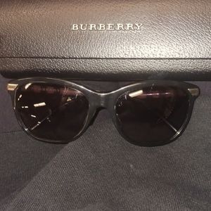 Burberry B4169-Q sunglasses